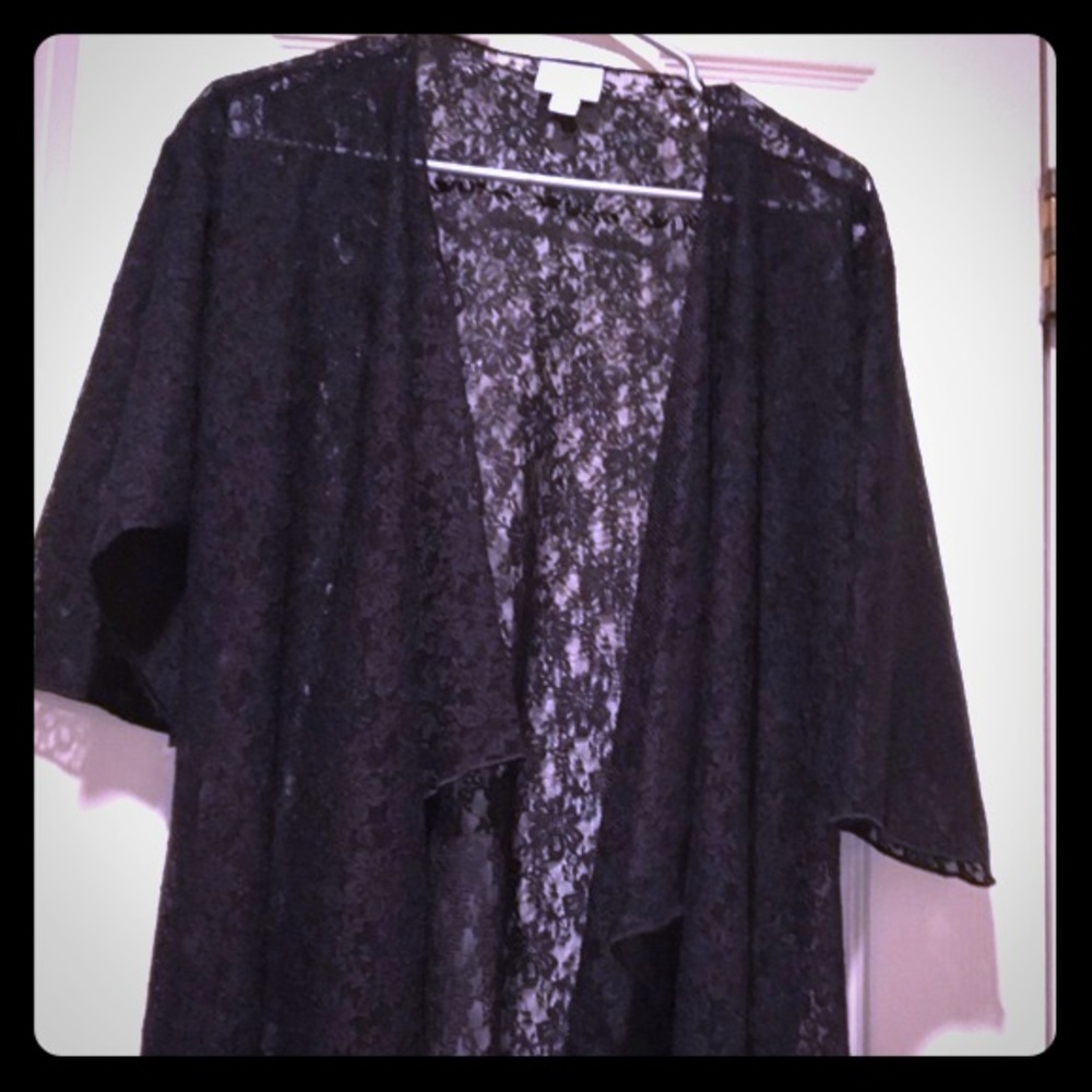 Noir Lularoe Medium Lace Shirley